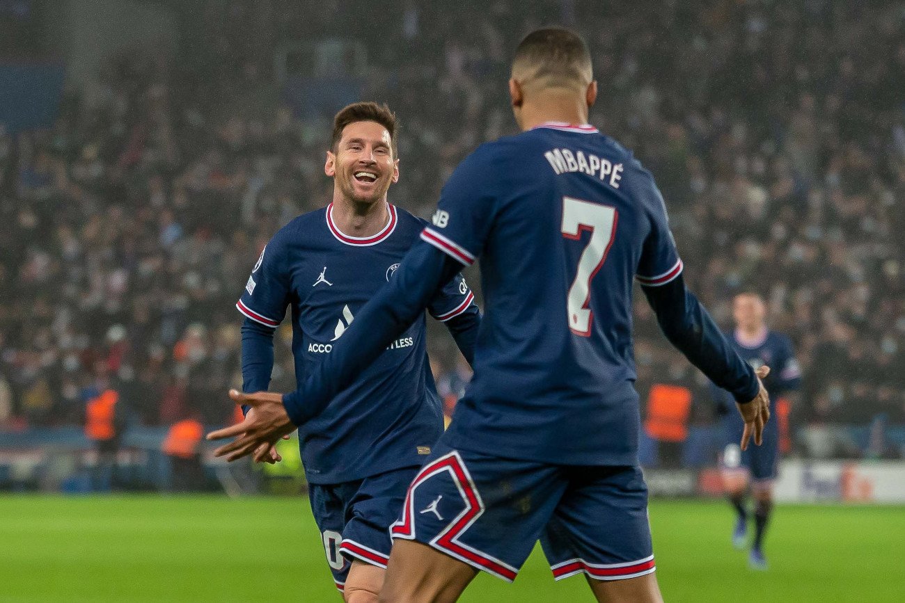 Kylian Mbappe i Lionel Messi urządzili sobie koncert w meczu z Club Brugge. Obaj panowie zaliczyli po dublecie trafień.