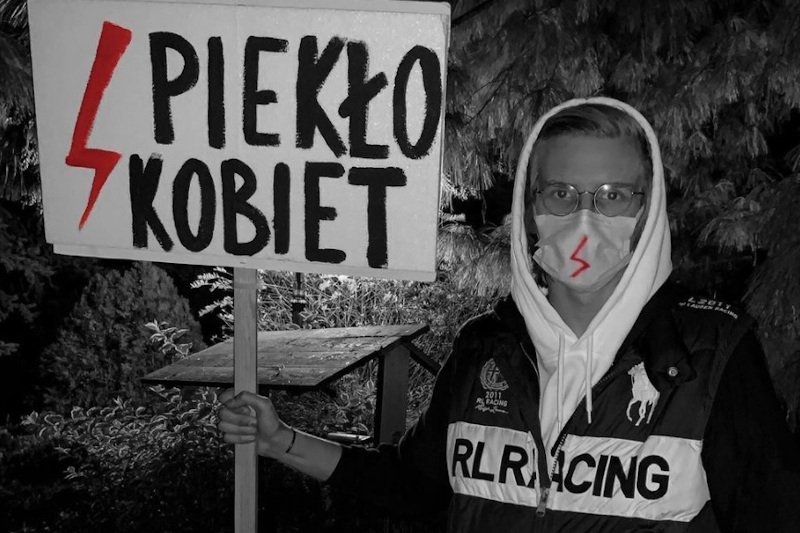 Jovan Jakimowicz opowiedział, jak dogaduje się ze swoim ojcem, mimo różnicy w poglądach.