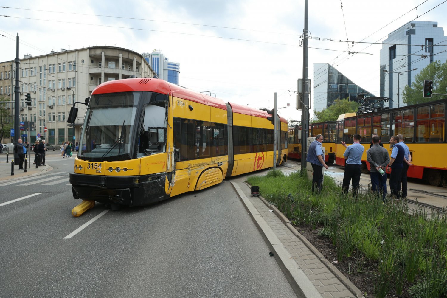Zderzenie dwóch tramwajów w Alejach Jerozolimskich.