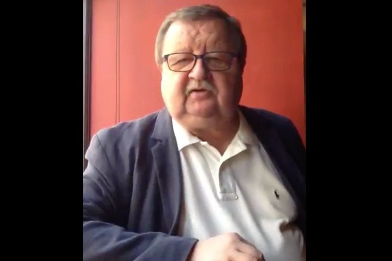 Zdzisław Kręcina debiutuje na Twitterze. Jego pierwszy wpis został przyjęty entuzjastycznie.