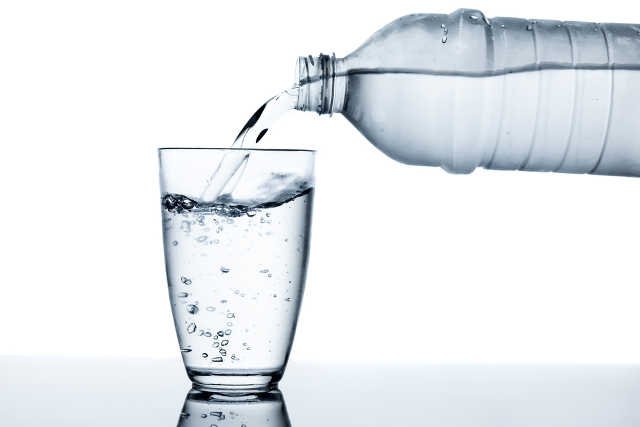 Czy [url=http://shutr.bz/HYvjGr] wodą mineralną [/url] można się przemineralizować?