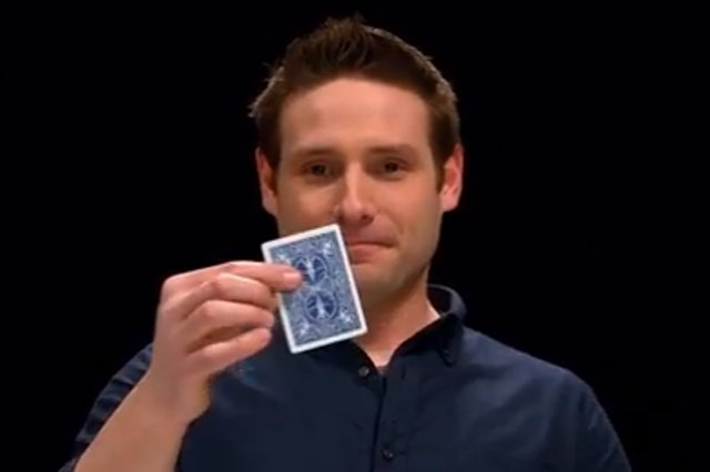 Prosty trik pozwolił Ericowi Leclercowi na wskazanie karty, jaką wybrało wielu internautów