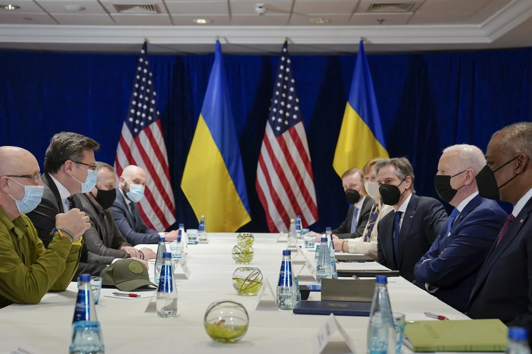 Joe Biden spotkał  się z ukraińskimi politykami.