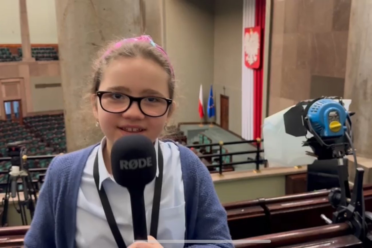 Sara Małecka-Trzaskoś. 10-letnia reporterka w Sejmie