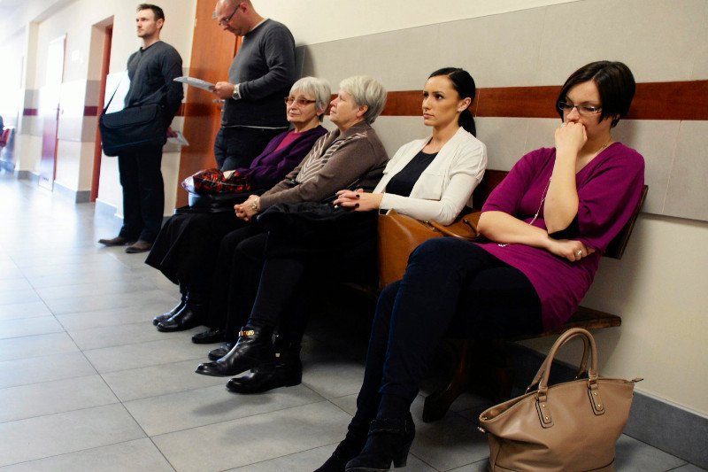 Czym mniej pieniędzy w systemie ochrony zdrowia, tym większe kolejki do lekarzy