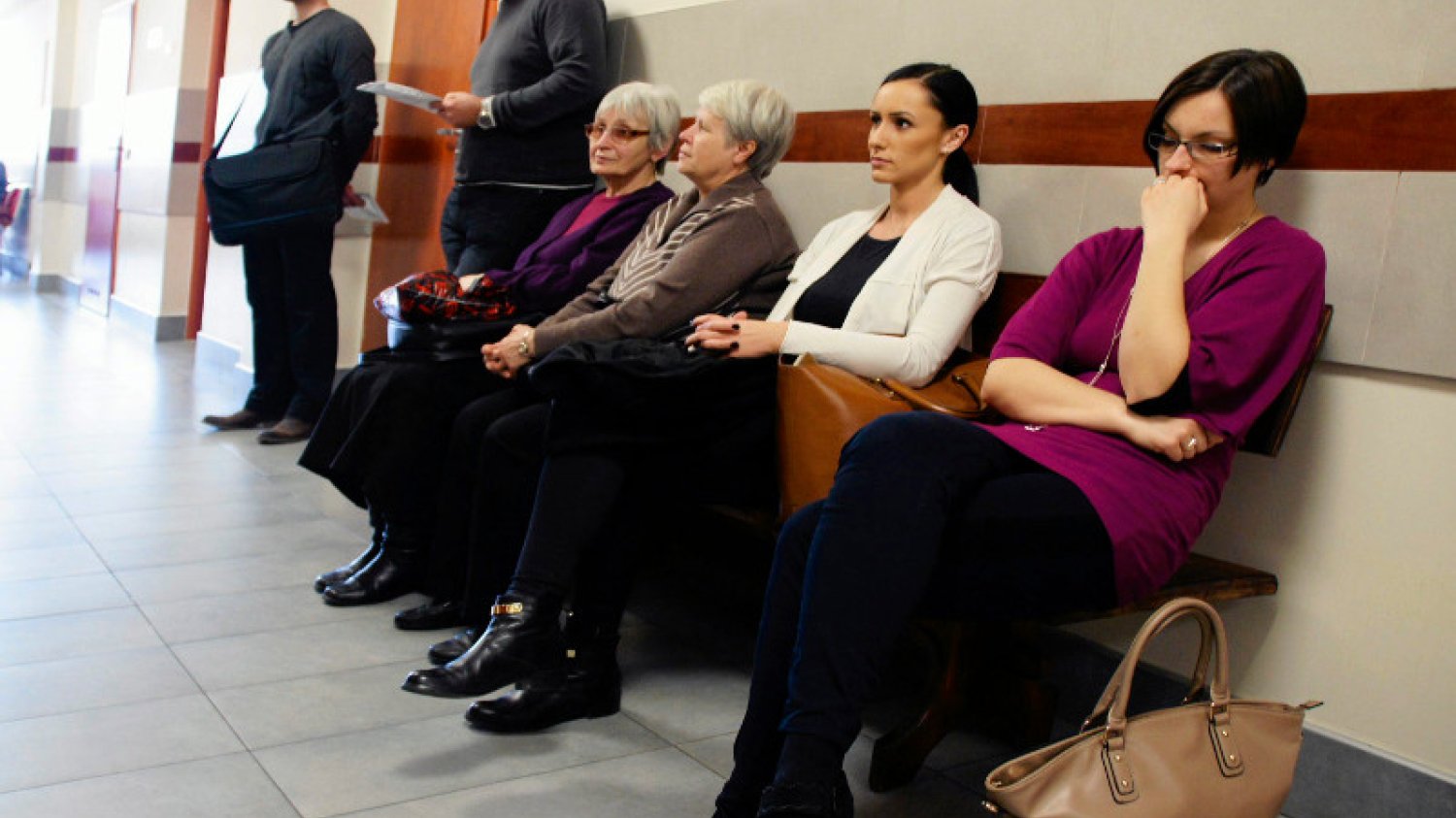 Czym mniej pieniędzy w systemie ochrony zdrowia, tym większe kolejki do lekarzy