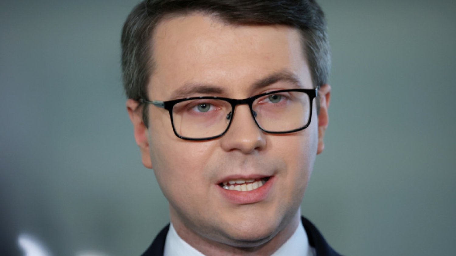 Tusk ostrzegał, że PiS wprowadzi zakaz rozwodów. Müller: "Świadoma decyzja powtarzania kłamstw"