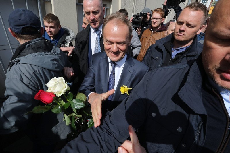 Powitanie Donalda Tuska w Warszawie.