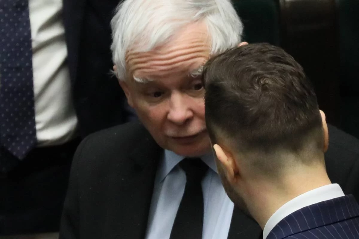 Zjednoczona Prawica może się niebawem rozpaść za sprawą powiązania unijnych funduszy z kwestią praworządności.