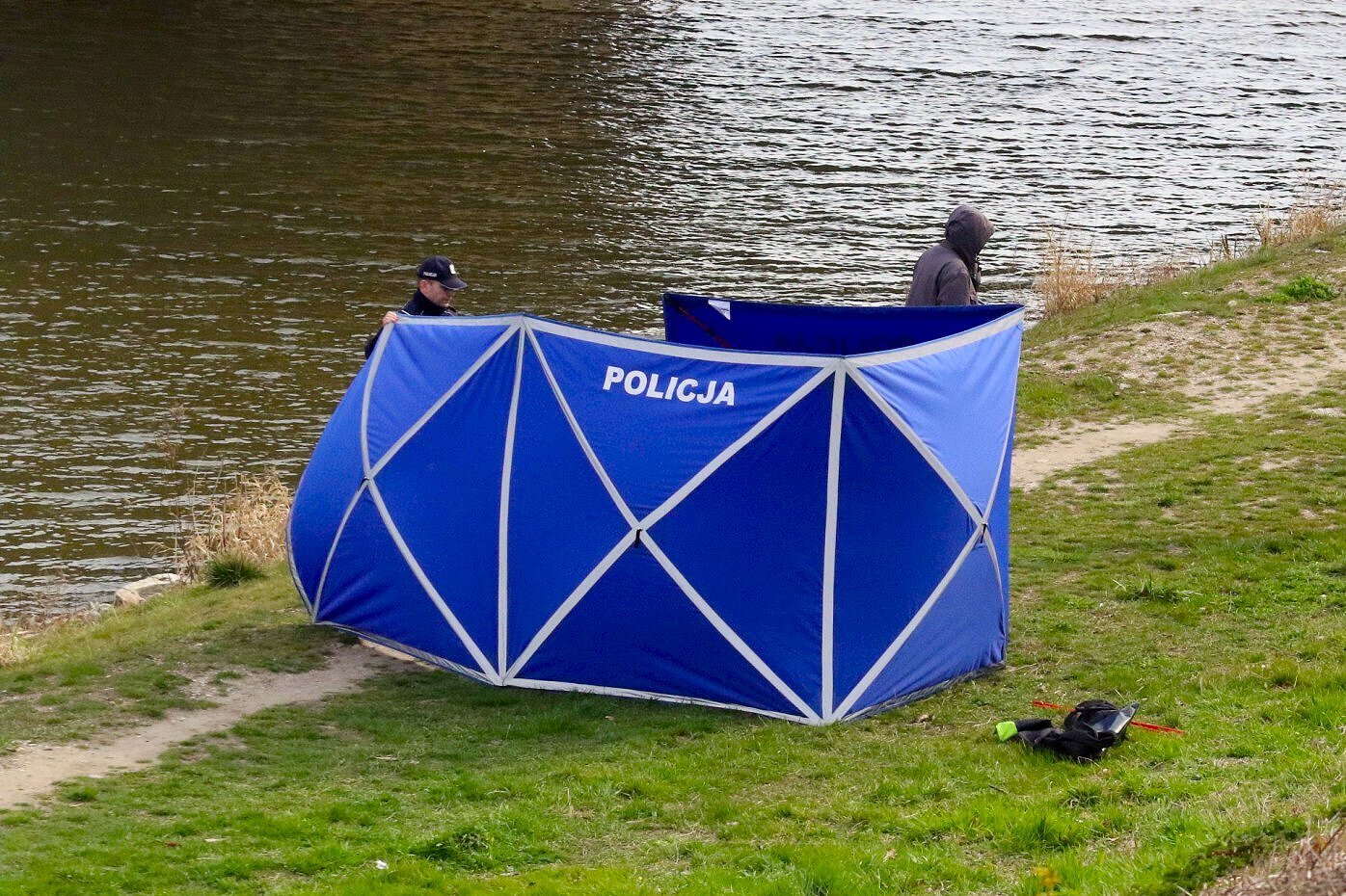 Z Martwej Wisły wyłowiono ciało 71-letniego mężczyzny. (Zdjęcie ilustracyjne).