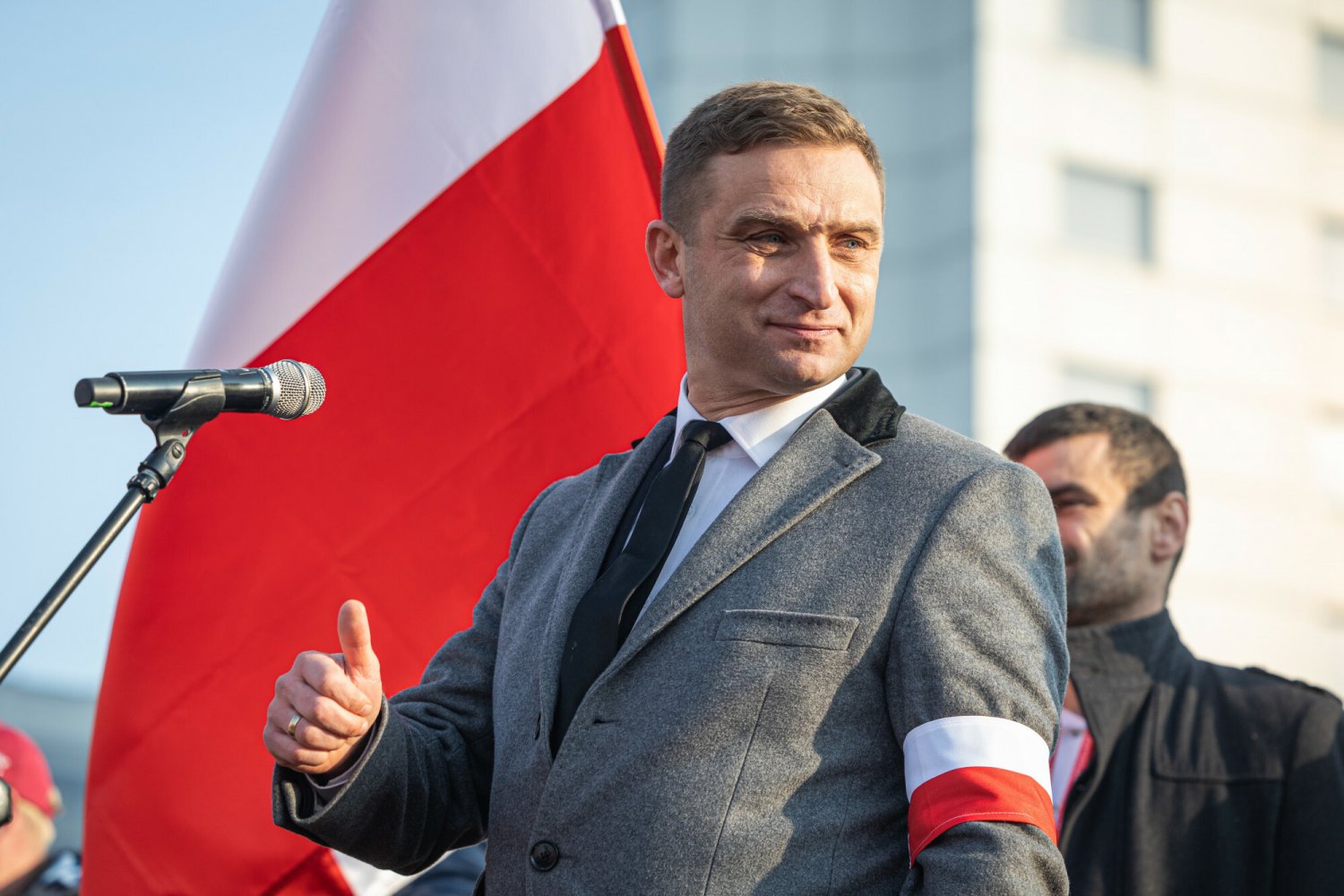 Straż Narodowa Roberta Bąkiewicza wydała na swoją siedzibę prawie 2 miliony złotych.