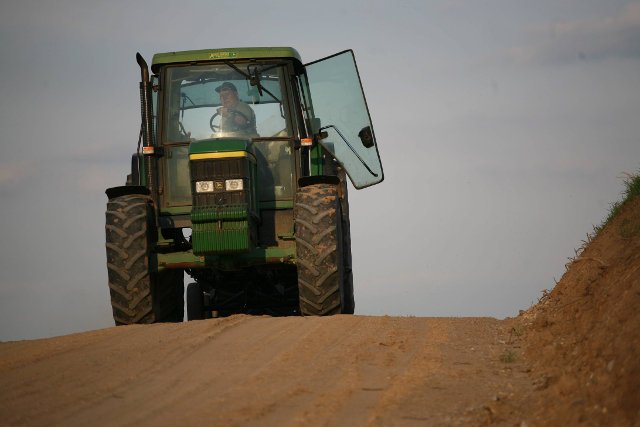Bruksela skarży Polskę za biopaliwa