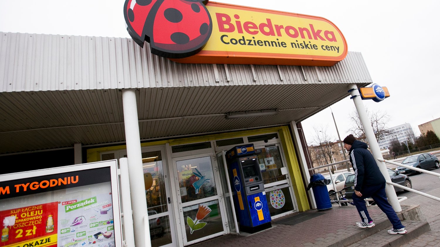 Nowa gazetka Biedronki od 17 listopada 2025. Promocje i gratisy Promocje w Biedronce. Składniki potraw na święta o wiele taniej?