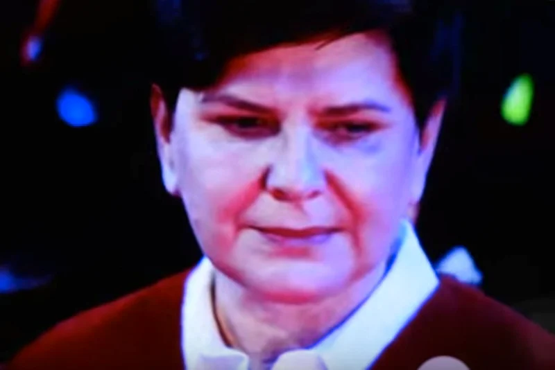 Beata Szydło wybuczana przez kibiców. Czy słusznie? [sonda]