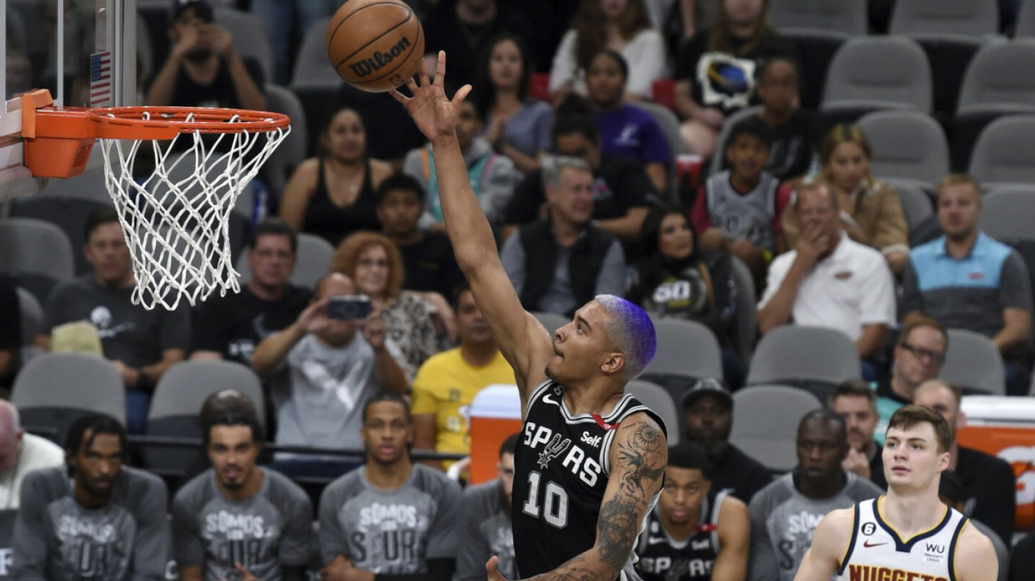 Jeremy Sochan był poza zasięgiem przeciwników w wygranym przez San Antonio Spurs meczu 132:114 z Orlando Magic.