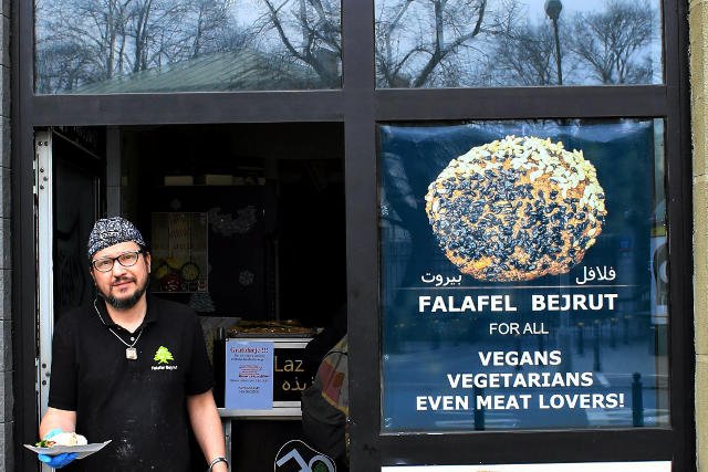 Zaatakowany "Bejrut" przy Senatorskiej mógł liczył na warszawiaków