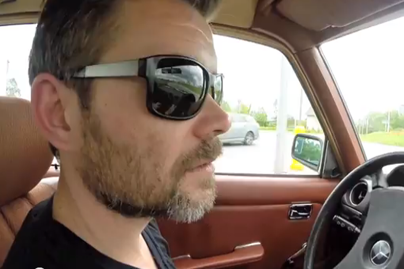 Jacek Braciak na YouTube opowiada, co sądzi o rządzie.