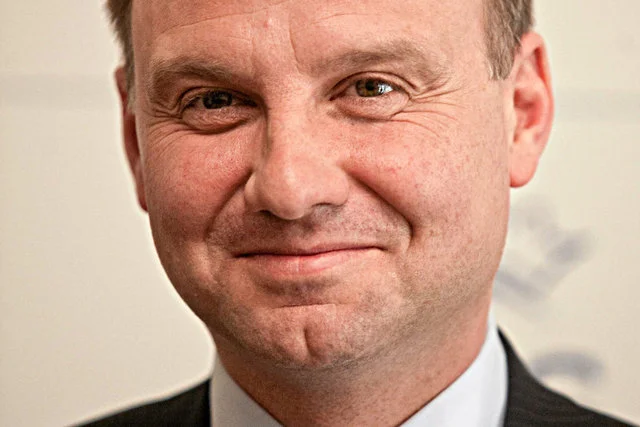 Według informacji "Newsweeka" kandydat PiS na prezydenta działał w Unii Wolności