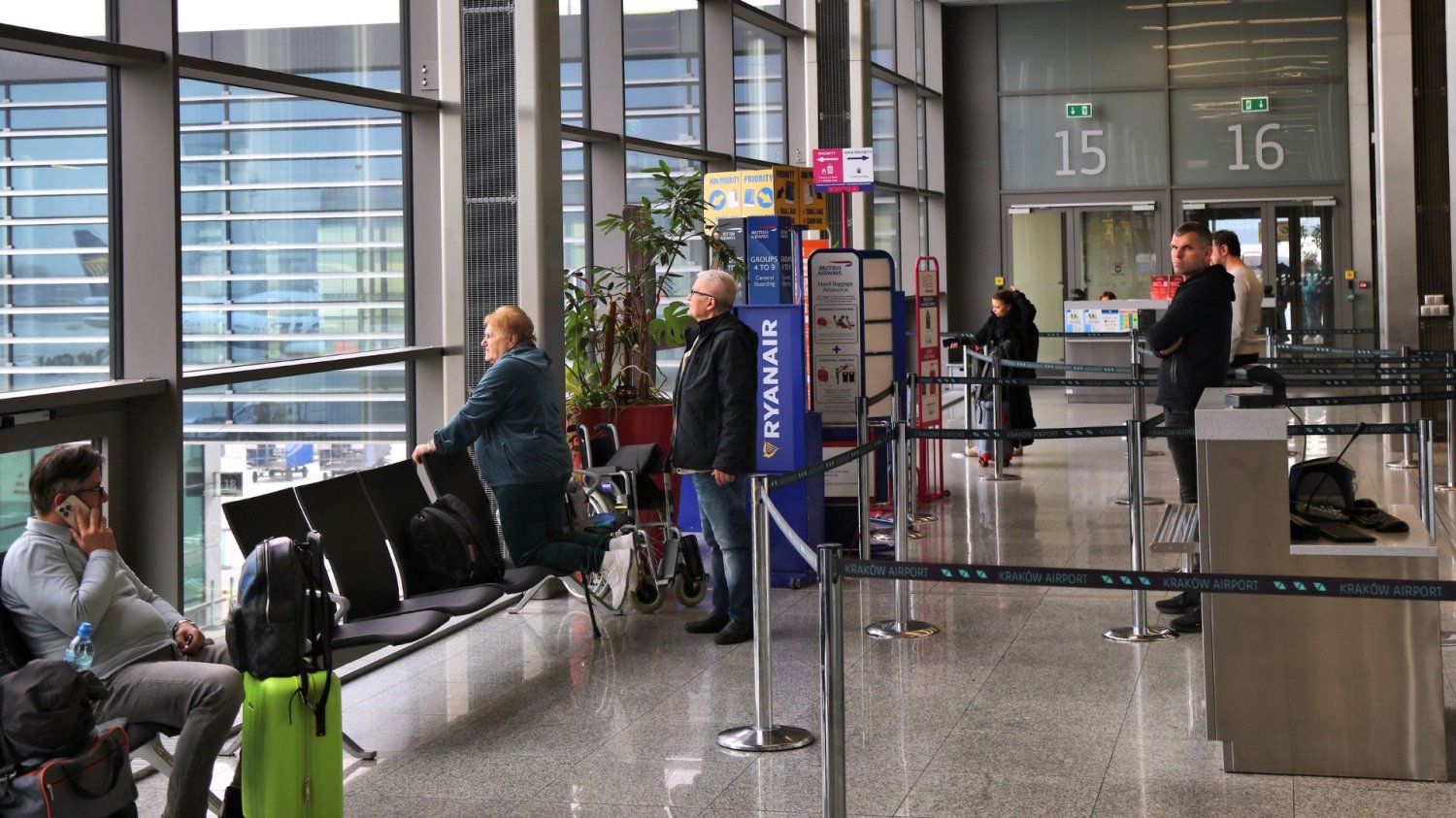 Lotnisko w Krakowie znów przegrało z pogodą