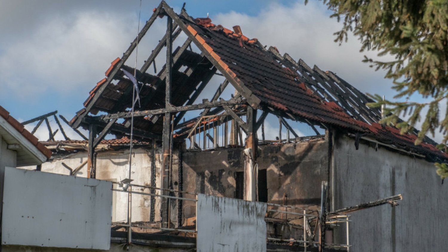Pożar w Zalesewie pod Poznaniem. Śmierć 4-osobowej rodziny