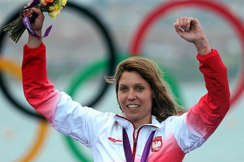 Zofia Klepacka w czasie dekoracji medalowej