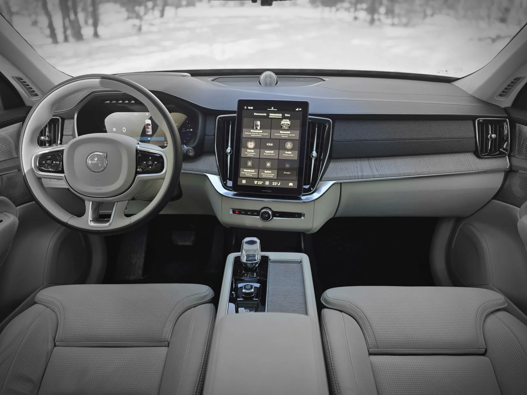 Nowe Volvo XC90 T8 plug-in hybrid Nowe Volvo XC90 T8 plug-in hybrid