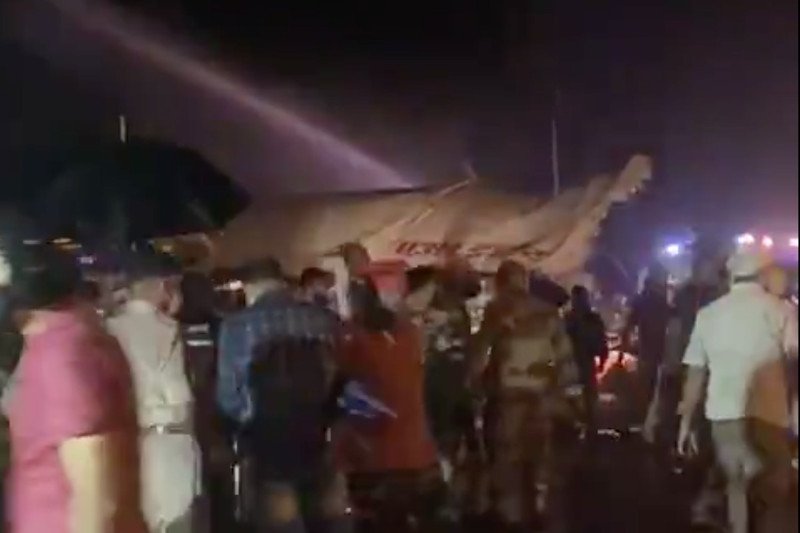 Samolot Air India rozbił się przy lądowaniu.