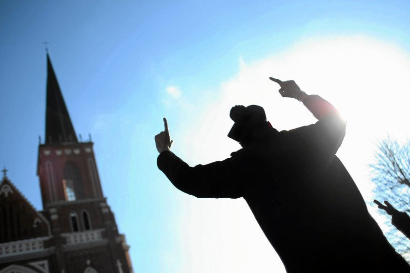 Nie można kwestionować zwrotu nieruchomości Kościołom. Powód? Brak odpowiednich przepisów