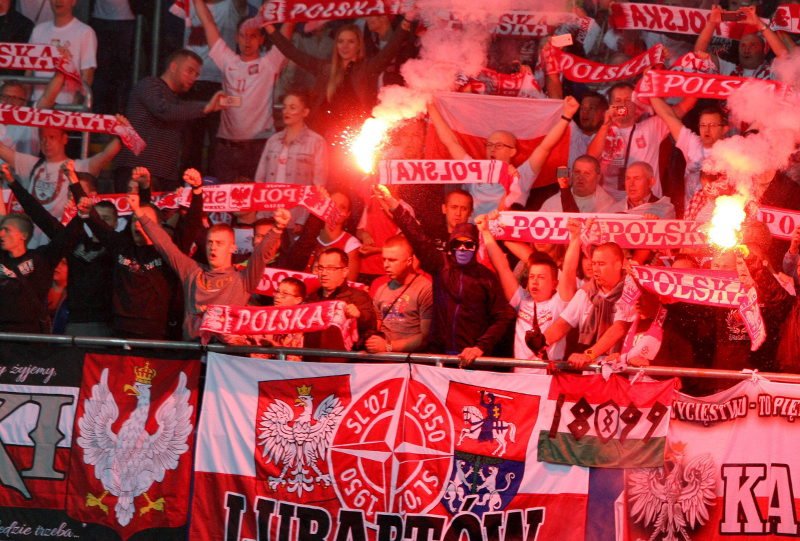 Kibice w trakcie meczu z Armenią pobili się między sobą.