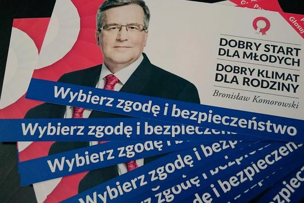 Ostatni, najbardziej intensywny etap kampanii prezydenckiej Bronisława Komorowskiego. Działacze PO odwiedzają wyborców w ich domach.