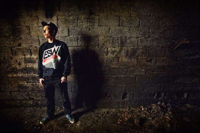 Bisz choć potrafi rapować o emocjach nie traci wiarygodności w hiphopowym środowisku.