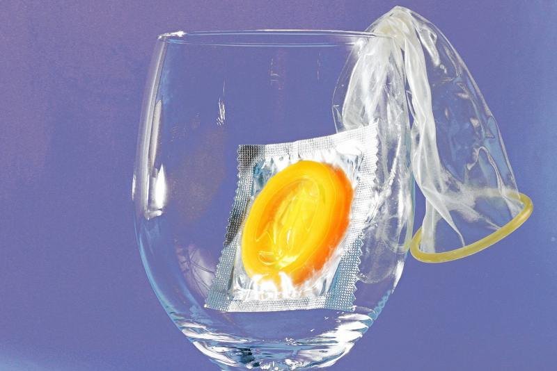 Piją, zdradzają, kradną wyposażenie pokojów – tak zachowują się w Polsce hotelowi goście na imprezach integracyjnych.