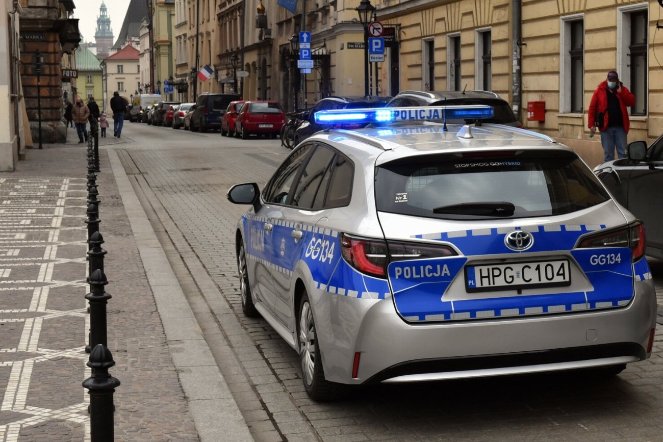 Tragedia na komisariacie w Krakowie. Nie żyje mężczyzna. Tragedia na komisariacie w Krakowie. Nie żyje mężczyzna.