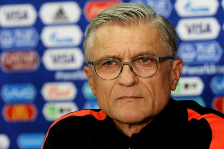 Nawałka apeluje o wsparcie dla kadry Sousy. Euro 2020. Po meczu ze Słowacją. Nawałka o drużynie Sousy.