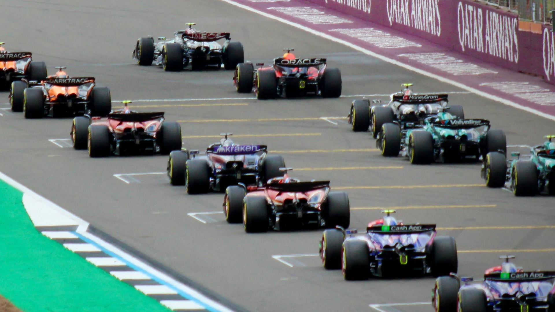 Polak wraca do Formuły 1. Będzie szefem nowego zespołu z USA bolidy F1 na torze