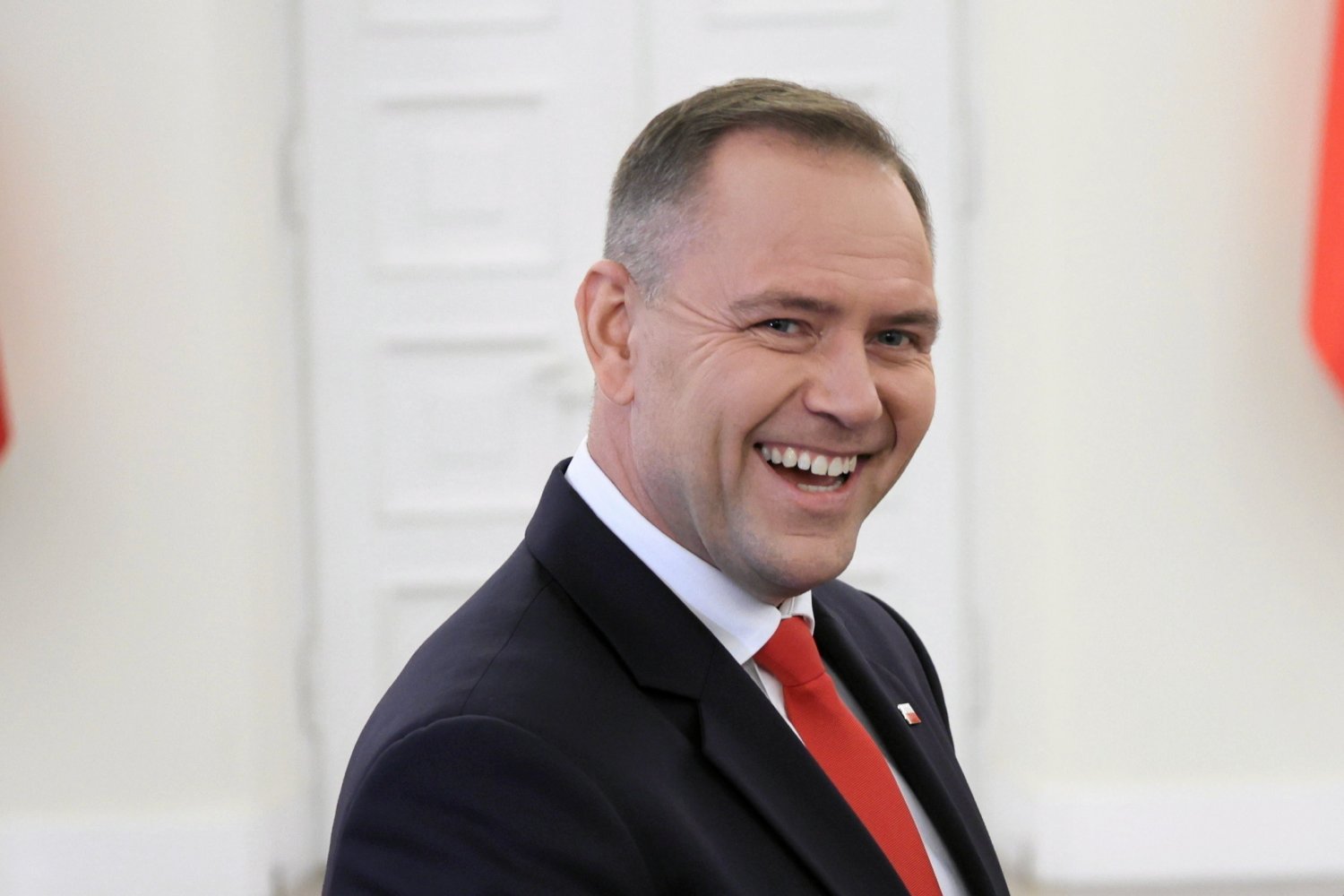 Komisja Europejska trzyma wersję Nawrockiego. W tle sprawa weta i pomocy Ukrainie