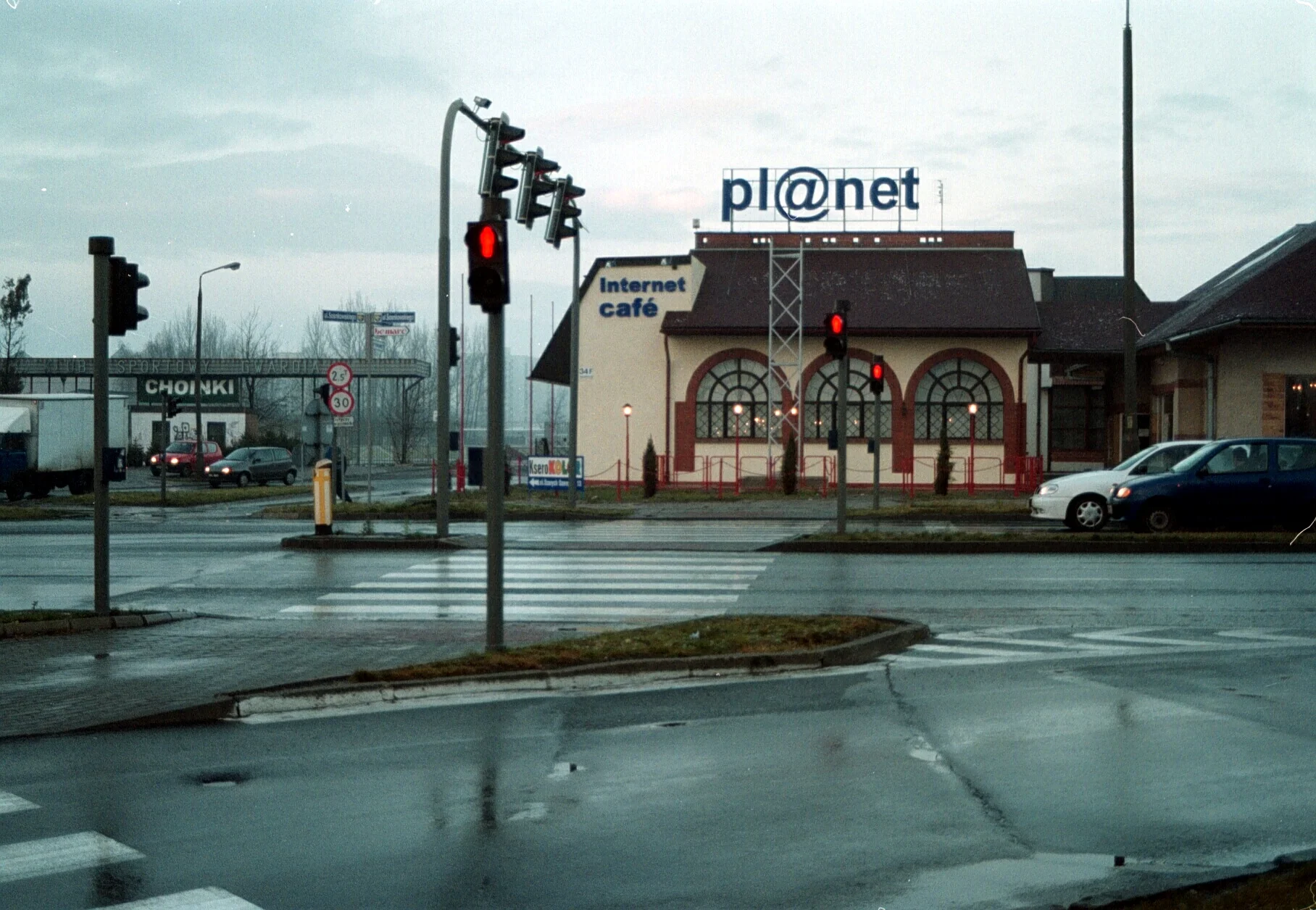 Największa kafejka internetowa w Opolu - zdjęcie z 2000 roku.