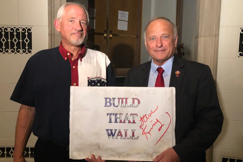 Kongresmen Steve King pyta, czy bez kazirodztwa i gwałtów ludzkość mogłaby przetrwać.