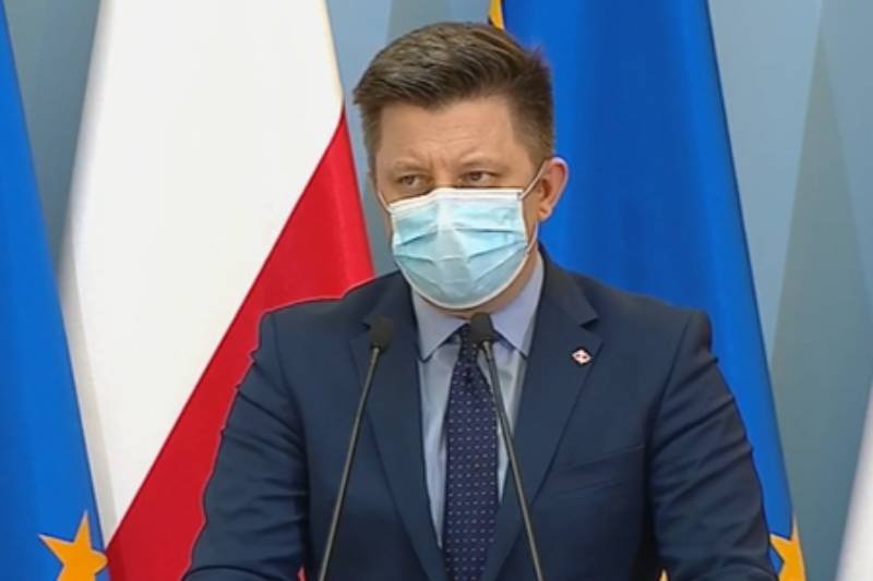 Michał Dworczyk na wtorkowej konferencji prasowej poinformował, że system zapisów na szczepienia działa bez zakłóceń