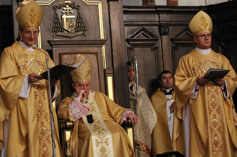 Polscy biskupi pojadą do Watykanu