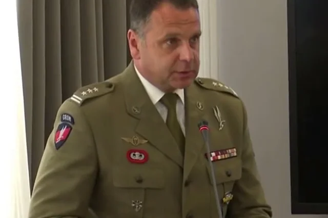 Płk Piotr Gąstał odwołany przez Macierewicza.