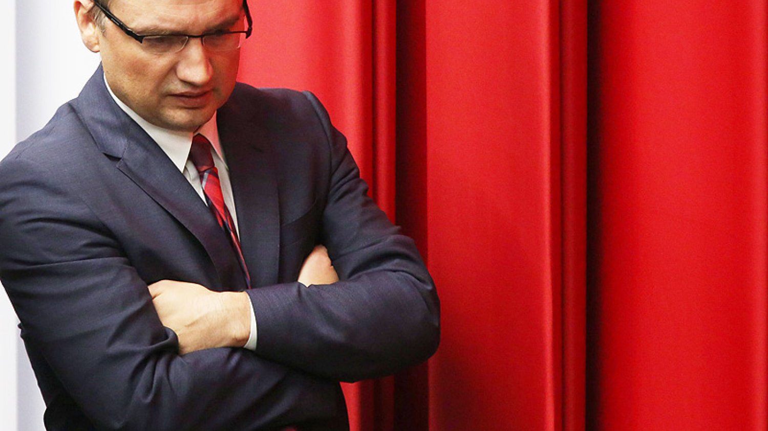 Serwis OKO.press przedstawia, w jaki sposób minister sprawiedliwości i prokurator generalny Zbigniew Ziobro forsował córkę posła PiS do władz Sądu Okręgowego w Bielsku-Białej.