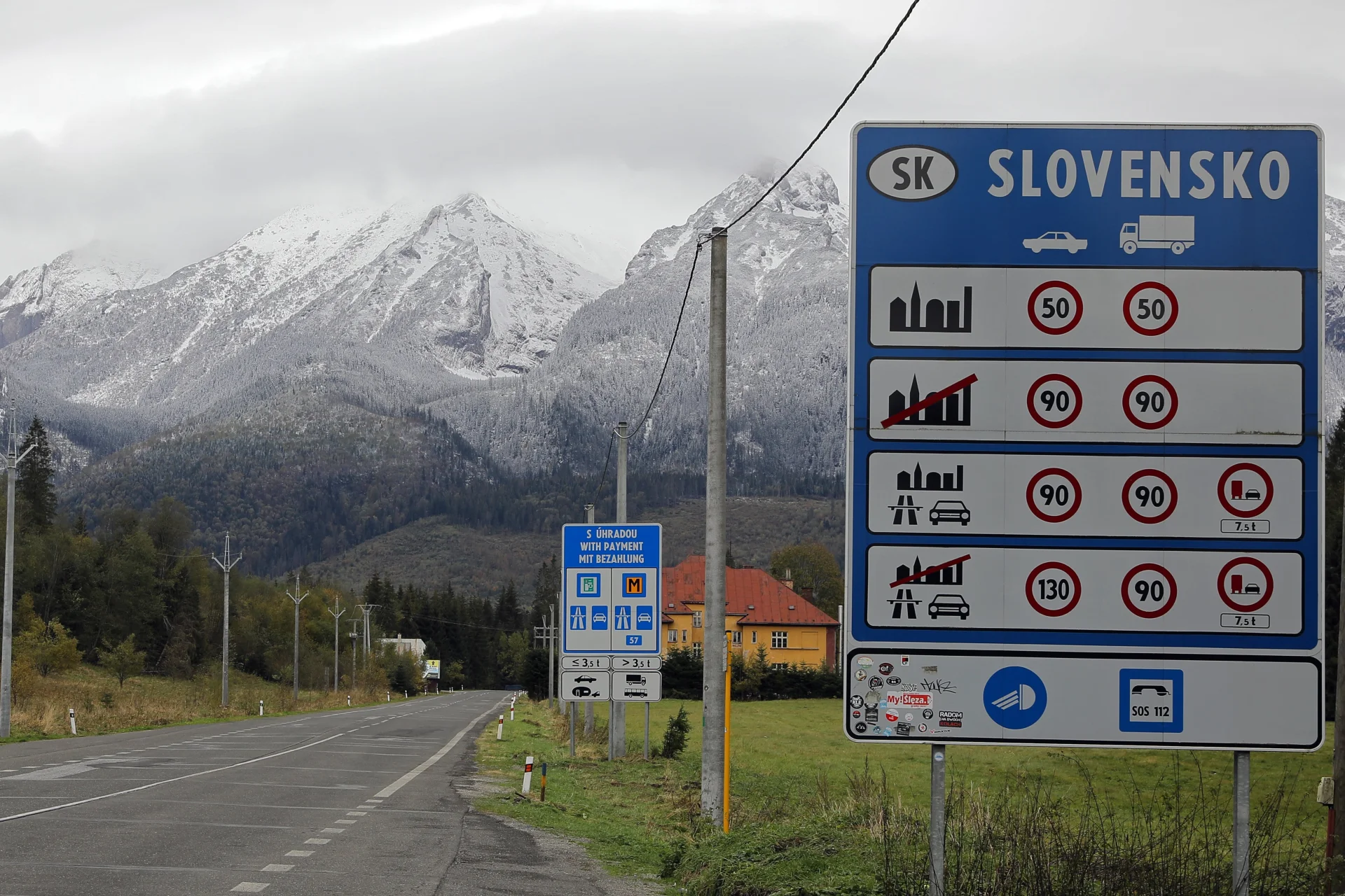Na Słowacji rząd zamierza przetestować na obecność koronawirusa SARS-CoV-2 i zagrożenie COVID-19 prawie wszystkich obywateli.