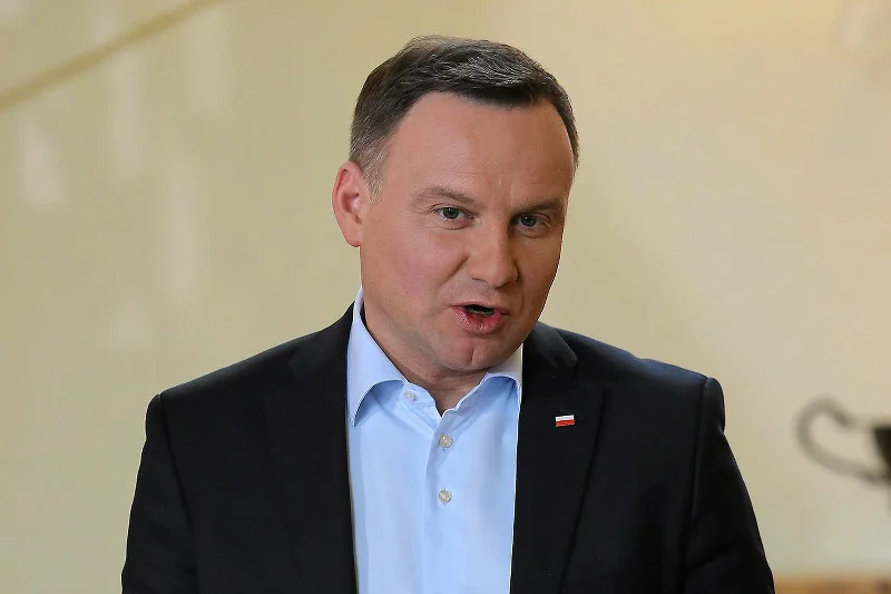 "Pierwsza zła decyzja prezydenta" - pisze Witold Gadowski. Andrzej Duda mocno się naraził prawicy