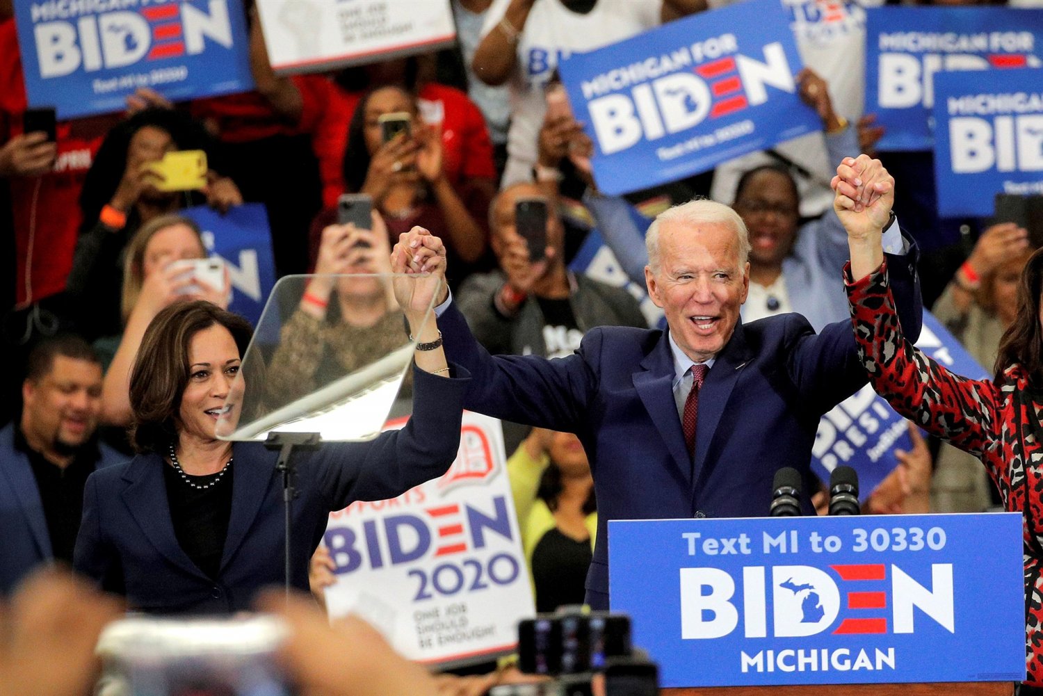 Kandydat Demokratów na prezydenta Joe Biden i Kamala Harris w szkole w Detroit, 9 marca 2020 r.
