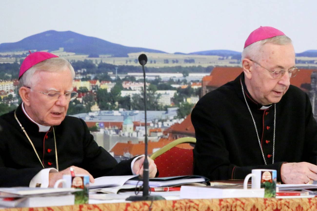 Ze stanowisk odchodzą abp Gądecki i Jędraszewski. Kto ich zastąpi?