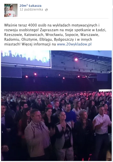 Łukasz Jakóbiak na Facebooku opublikował zdjęcie ze spotkania NAC, a nie ze swoich wykładów.