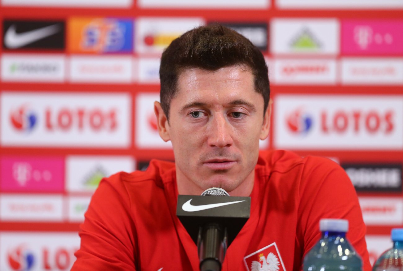 Robert Lewandowski "zszokowany" decyzją Sousy od opuszczeniu reprezentacji Biało-Czerwonych.
