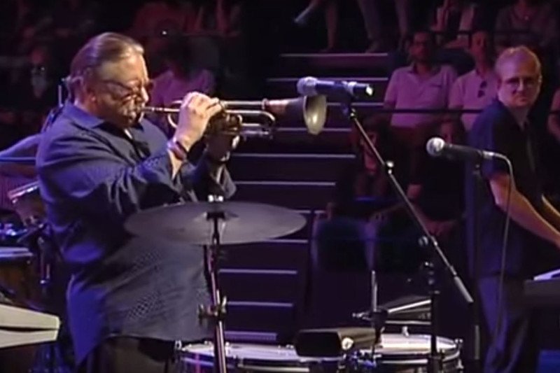 Arturo Sandoval - mistrz trąbki podczas jednego ze swych występów.