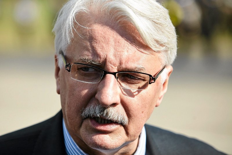 Minister Waszczykowski poleciał do USA, by zachęcać nową administrację do zaangażowania się w sprawę smoleńską. Właśnie dostał odpowiedź.